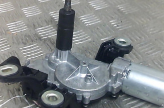 Moteur essuie glace arriere VOLKSWAGEN GOLF PLUS Photo n°1