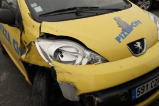 Serrure avant droit PEUGEOT 107