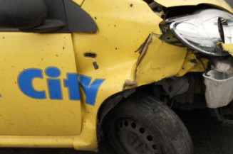Serrure avant droit PEUGEOT 107