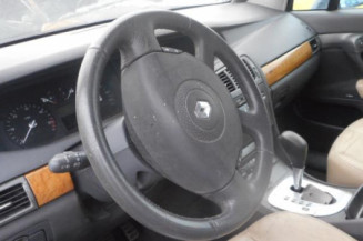 Renfort pare choc avant (traverse) RENAULT VEL SATIS