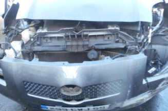 Serrure avant droit TOYOTA YARIS 2