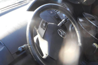 Serrure avant droit TOYOTA YARIS 2