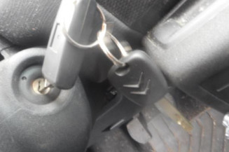 Serrure avant droit CITROEN C4 1