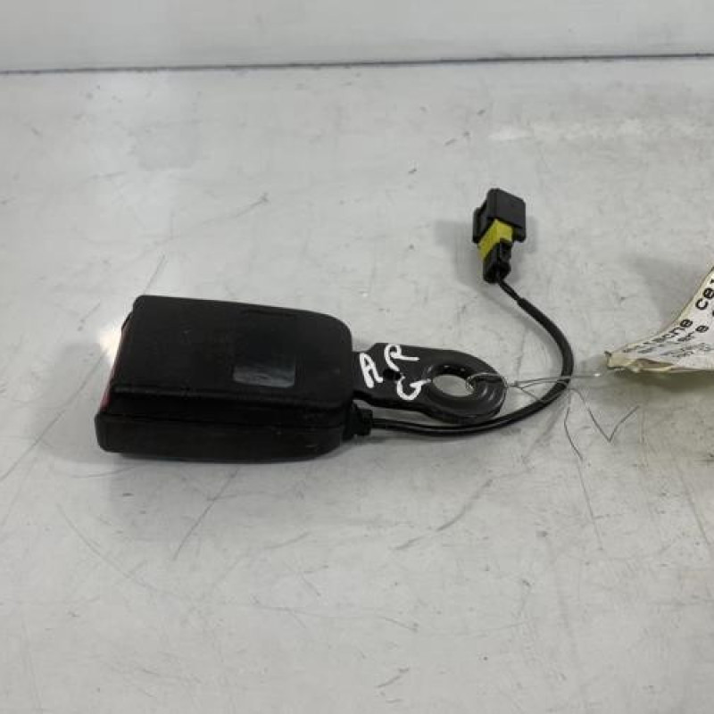 Attache ceinture arriere gauche PEUGEOT 207 Photo n°1