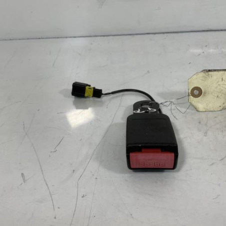 Attache ceinture arriere gauche PEUGEOT 207