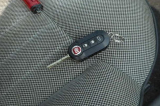 Bouton de warning FIAT 500 2