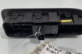Interrupteur de leve vitre avant droit PEUGEOT 308 1