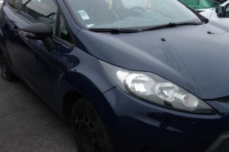 Attache ceinture arriere gauche FORD FIESTA 6