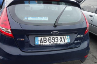 Attache ceinture arriere gauche FORD FIESTA 6