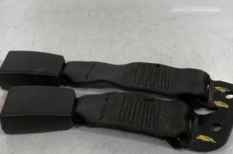 Attache ceinture arriere droit FIAT CROMA 2 Photo n°1