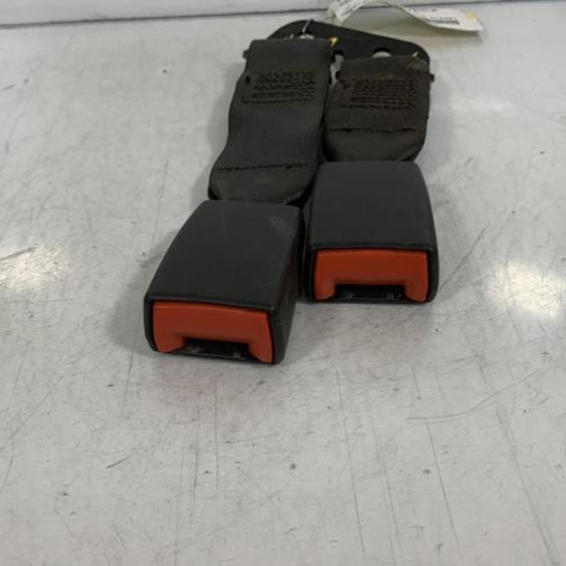 Attache ceinture arriere droit FIAT CROMA 2 Photo n°2