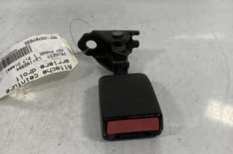 Attache ceinture arriere droit PEUGEOT 407 Photo n°1