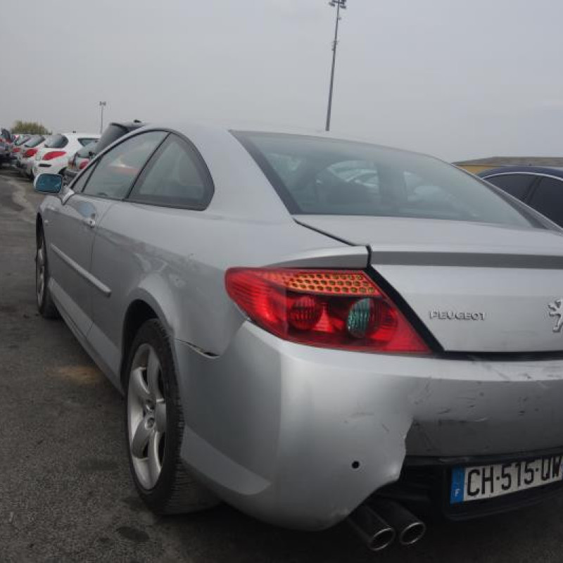 Attache ceinture arriere droit PEUGEOT 407 Photo n°7