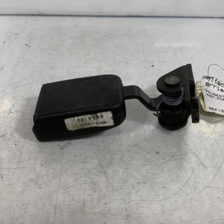 Attache ceinture arriere gauche PEUGEOT 407 Photo n°1