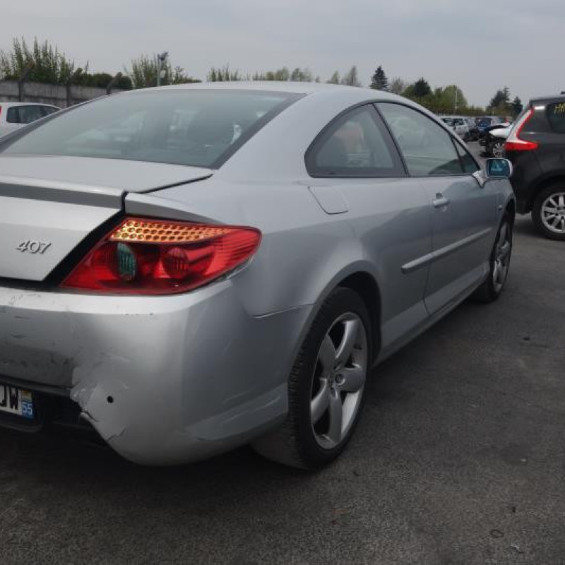 Pretensionneur de ceinture avant droit PEUGEOT 407 Photo n°6