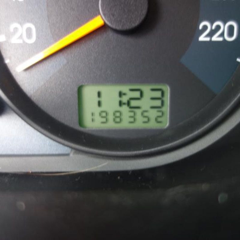 Porte avant droit FORD FIESTA 5 Photo n°9