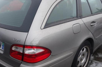 Porte arriere droit MERCEDES CLASSE E 211