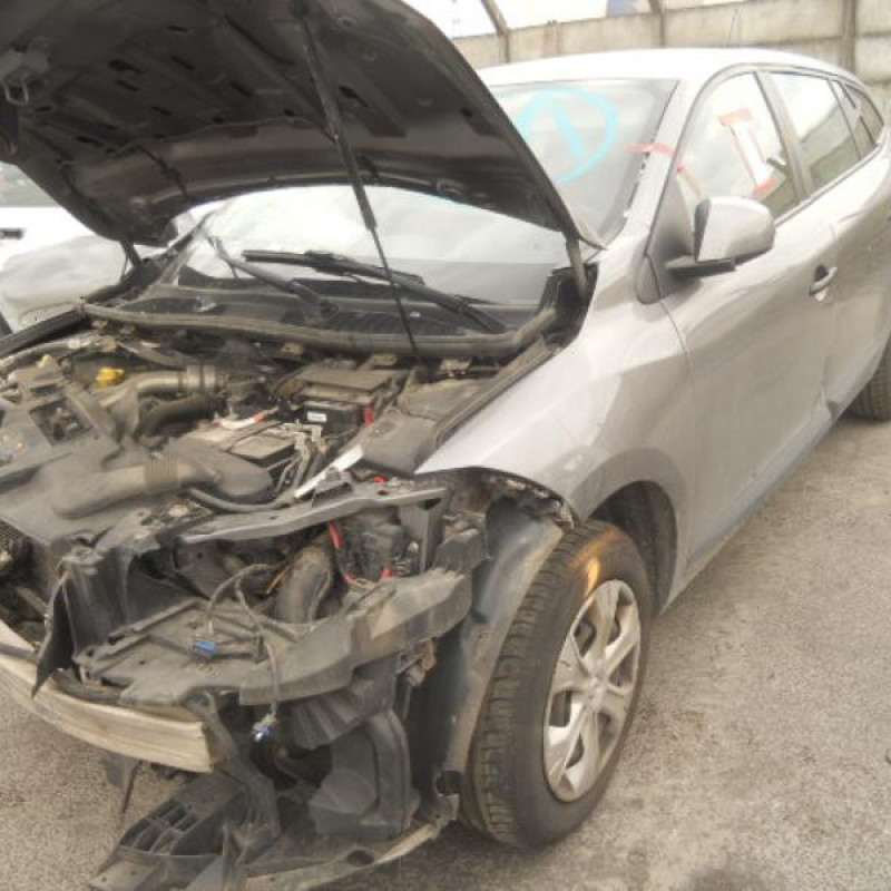 Pivot de moyeu avant gauche RENAULT MEGANE 3 Photo n°1