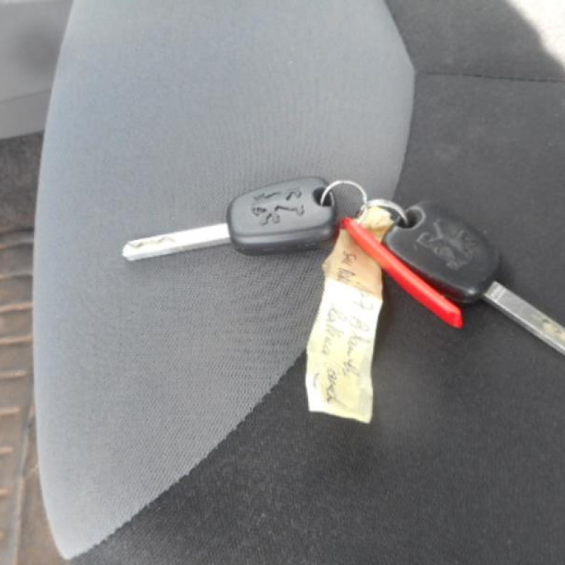 Amortisseur avant droit PEUGEOT 107 Photo n°9