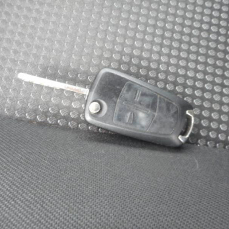 Serrure avant droit OPEL CORSA D Photo n°13