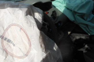 Renfort pare choc arriere (traverse) RENAULT TWINGO 2
