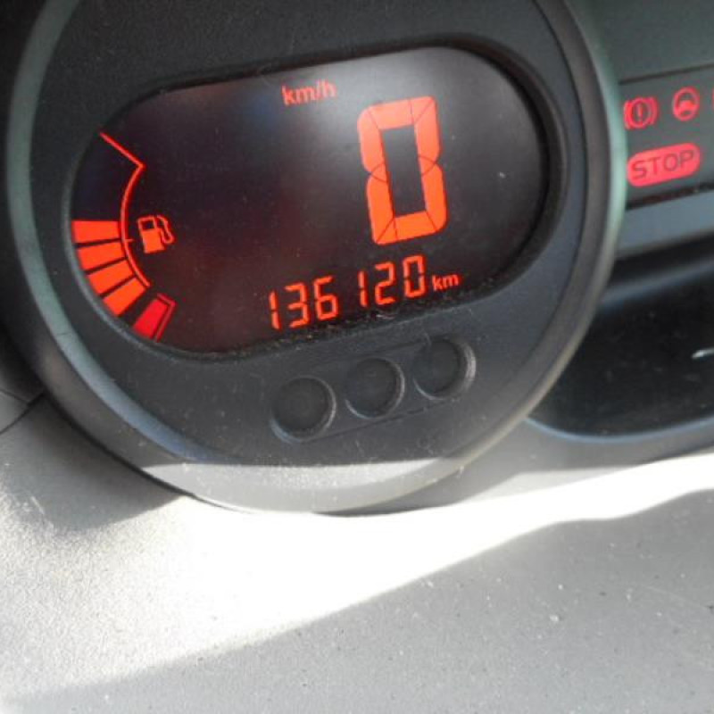 Renfort pare choc arriere (traverse) RENAULT TWINGO 2 Photo n°9