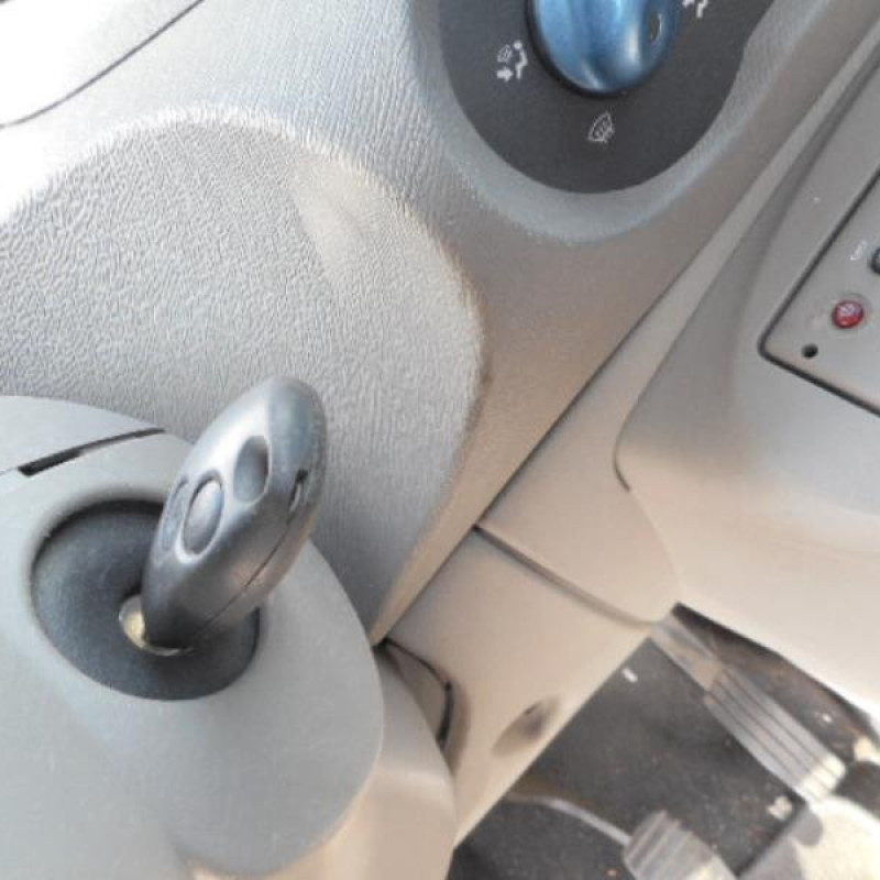 Renfort pare choc arriere (traverse) RENAULT TWINGO 2 Photo n°10