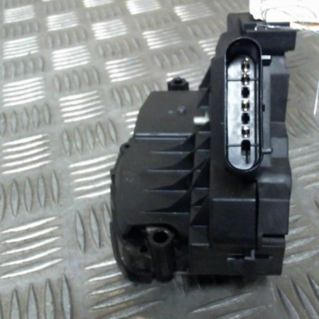 Serrure arriere droit FORD FOCUS 3