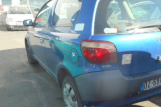 Leve vitre electrique avant droit TOYOTA YARIS 1
