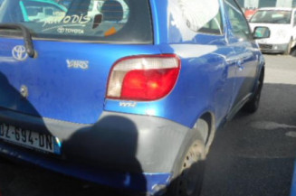 Leve vitre electrique avant droit TOYOTA YARIS 1