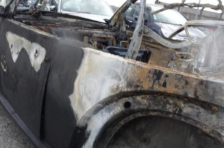 Renfort pare choc arriere (traverse) VOLKSWAGEN NEW BEETLE 1