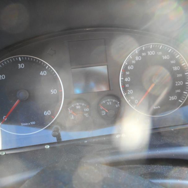 Renfort pare choc avant (traverse) VOLKSWAGEN TOURAN 1 Photo n°9
