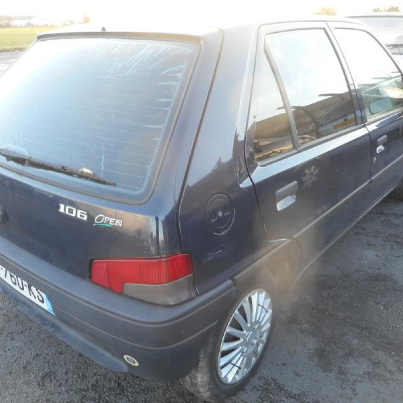 Pare choc avant PEUGEOT 106 Photo n°4