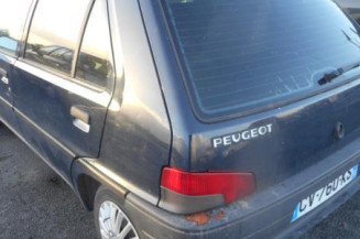 Pare choc avant PEUGEOT 106