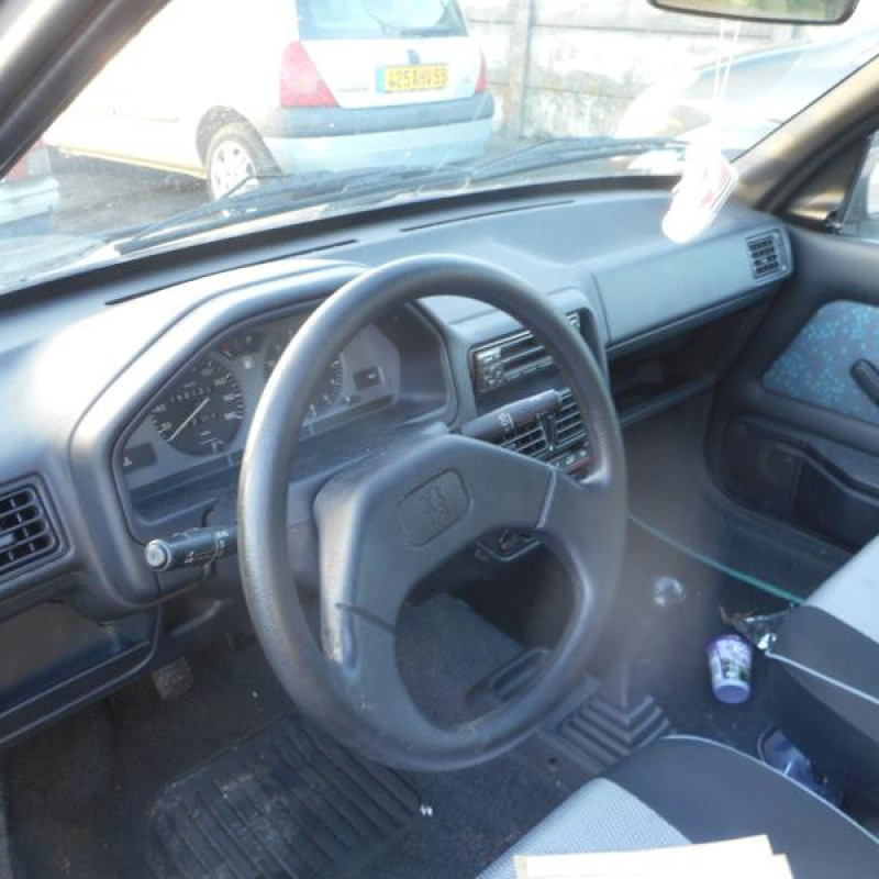 Pare choc avant PEUGEOT 106 Photo n°6