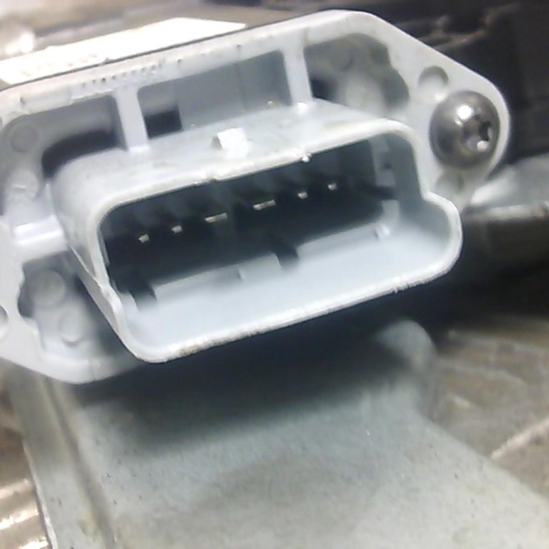 Leve vitre electrique avant gauche DACIA DUSTER 1 Photo n°2