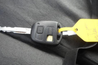 Leve vitre electrique arriere gauche TOYOTA YARIS 1