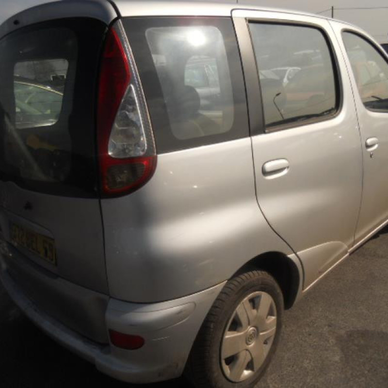Porte arriere droit TOYOTA YARIS VERSO Photo n°9