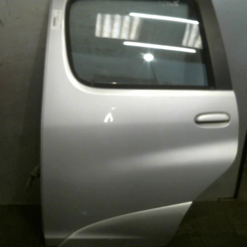 Porte arriere gauche TOYOTA YARIS VERSO Photo n°4