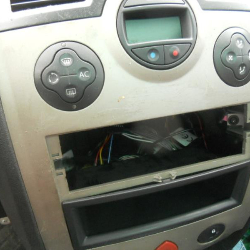 Renfort pare choc avant (traverse) RENAULT MEGANE 2 Photo n°8