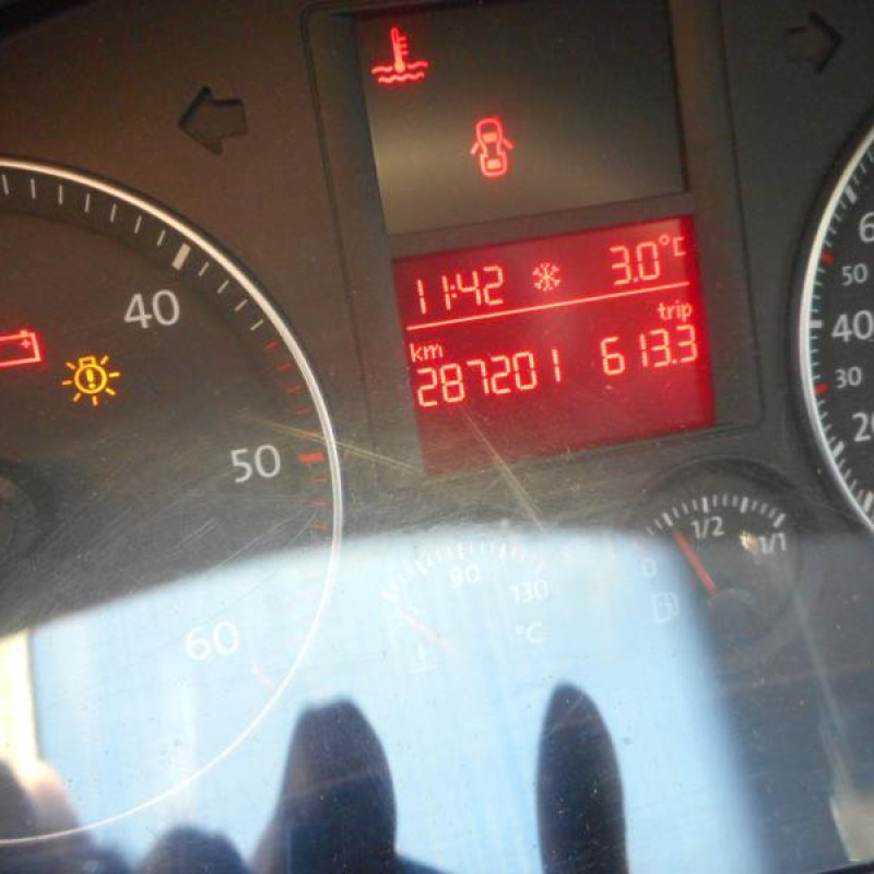 Bras essuie glace avant gauche VOLKSWAGEN GOLF 5 Photo n°8