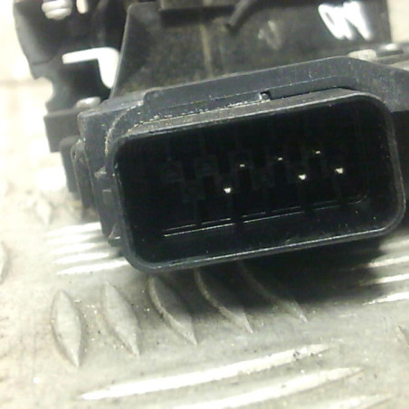 Serrure avant droit FORD FOCUS 2
