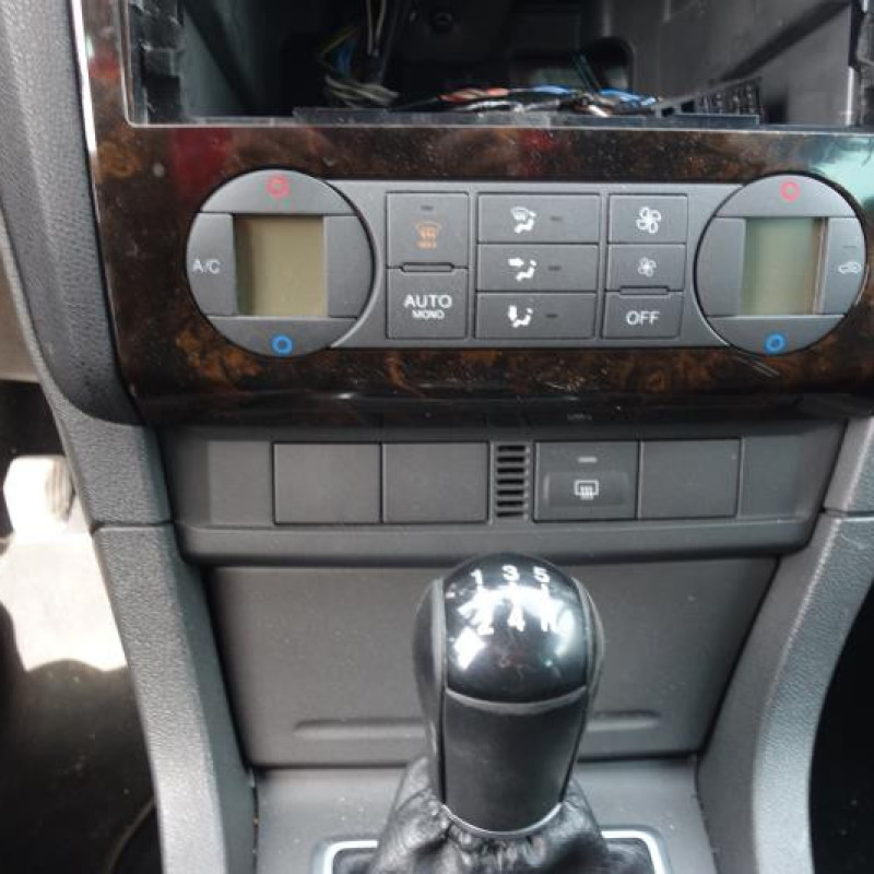Serrure avant droit FORD FOCUS 2 Photo n°8