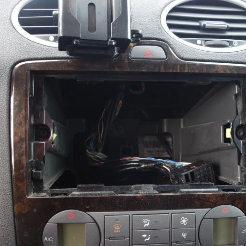 Serrure avant droit FORD FOCUS 2 Photo n°9