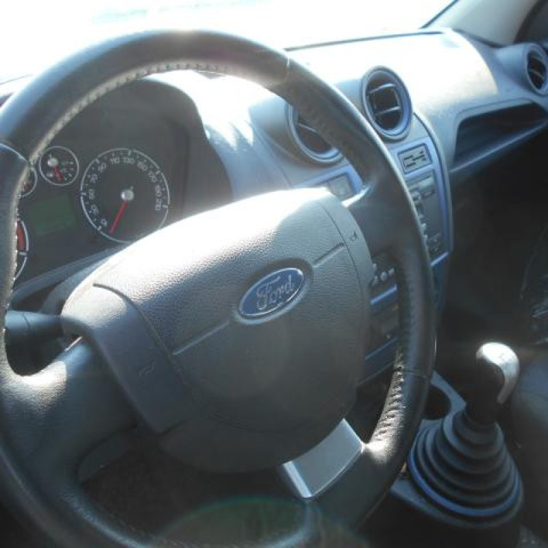Ceinture arriere gauche FORD FIESTA 5 Photo n°9