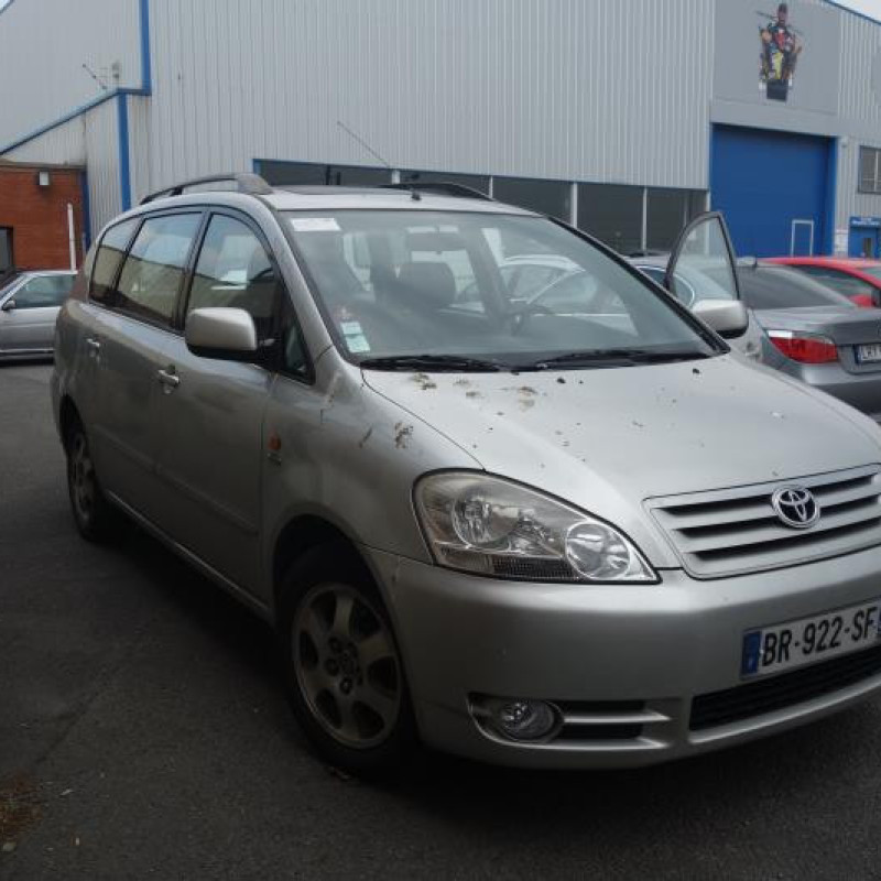 Boite a gants TOYOTA AVENSIS VERSO Photo n°4