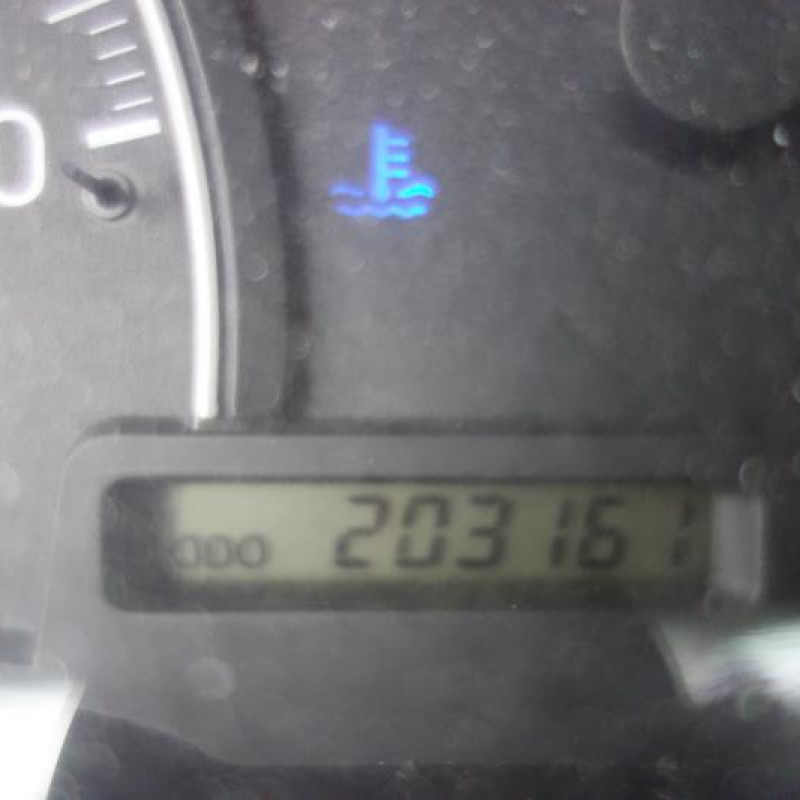 Boite a gants TOYOTA AVENSIS VERSO Photo n°10