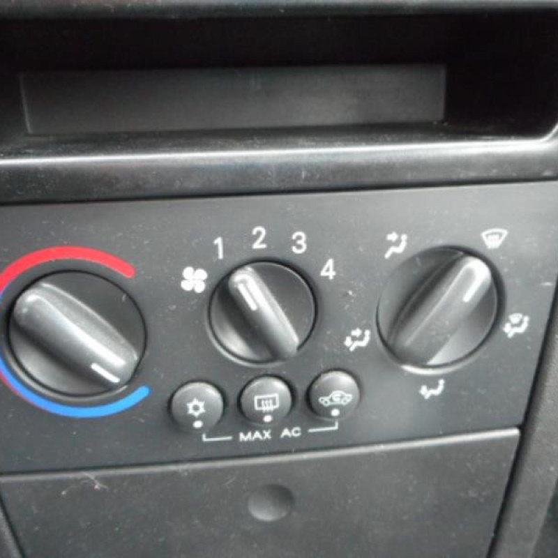 Porte avant droit OPEL MERIVA A Photo n°9
