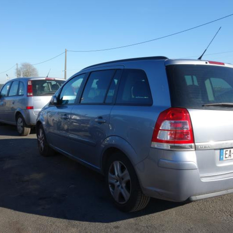 Serrure arriere droit OPEL ZAFIRA B Photo n°6