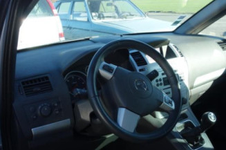 Serrure arriere droit OPEL ZAFIRA B